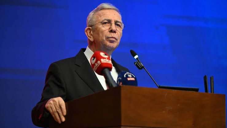 Ankara Büyükşehir Belediye Başkanı Mansur Yavaş, CHP'den istifa etti