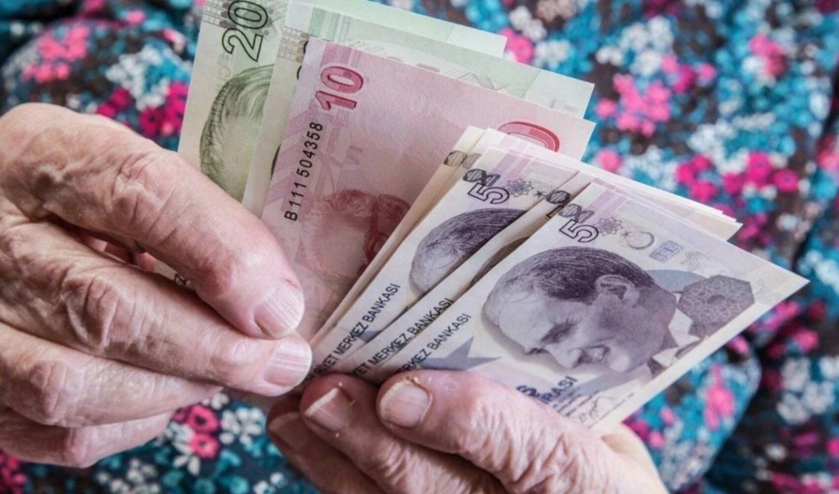 Kapak Emekliler Dikkat Bankalar Promosyon Tutarlarini Guncelledi En Yuksek Nakit Teklif 35 Bin Liraya Cikti 357012