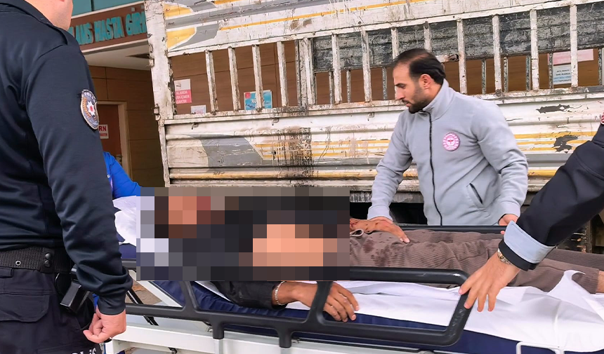 Bursa İnegöl'de kanlar içinde kamyonetle acile getirildi