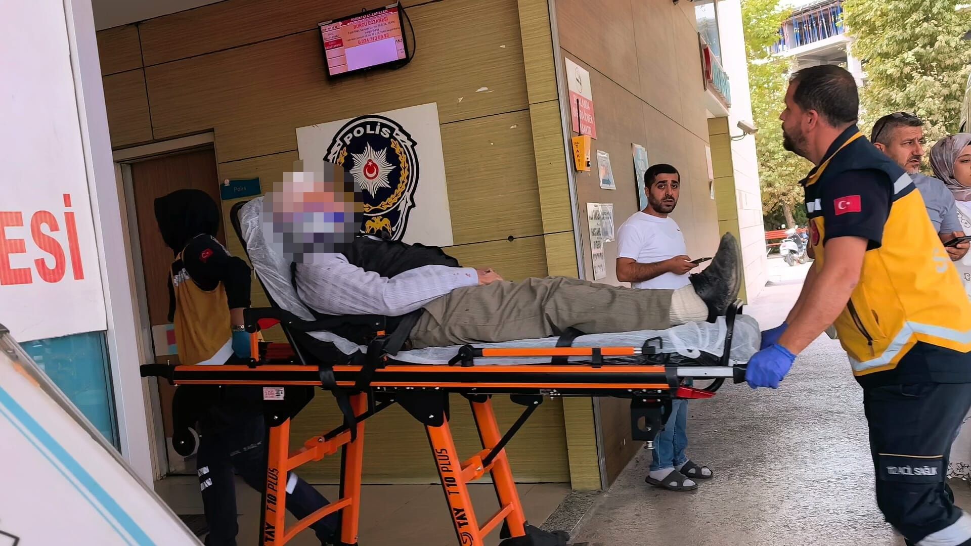 İnegöl’de otomobil şarampole uçtu: 2 yaralı!