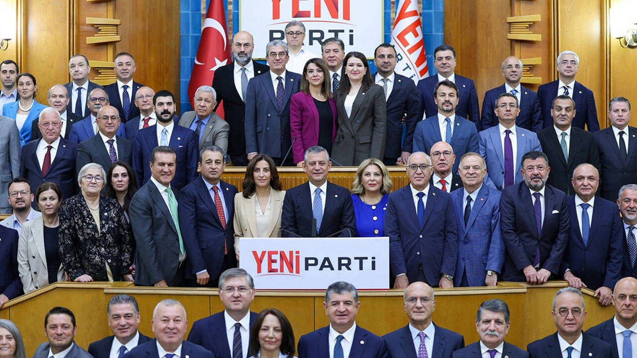 Yeni Partinin Surec Tavri