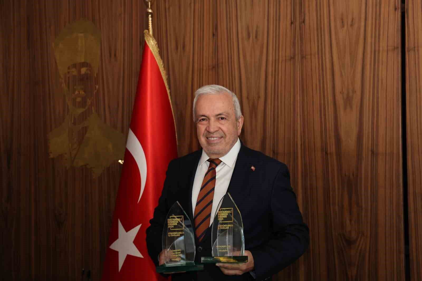 Nilüfer Belediyesi'nin çevre ve dayanışma projelerine çifte ödül
