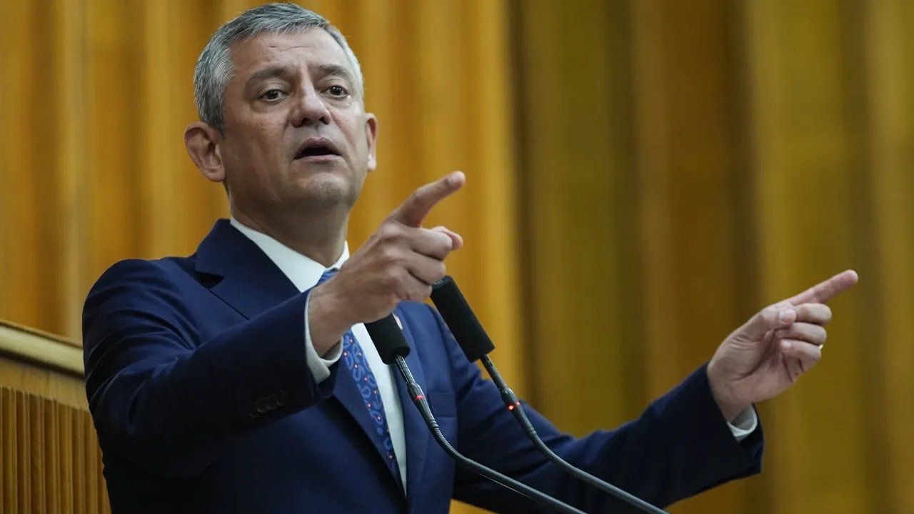 Ozgur Ozelden Partiden Ayrilan Mustafa Sarigul Savunmasi Aglayarak Inkar Etti 1825850 202610291033 20261029103301 2
