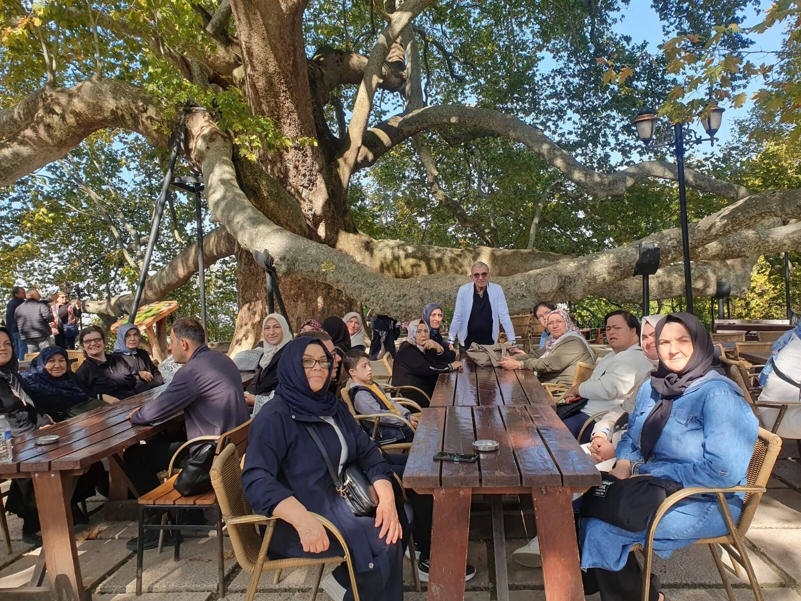 İZED Ailesi Bursa’yı keşfetti! Tarihi ve manevi mekânlarını ziyaret ettiler
