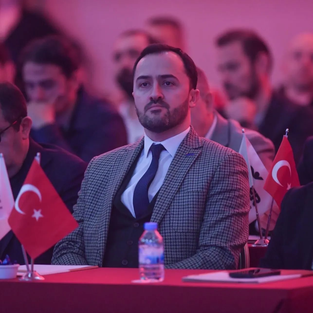 Kimi destekleyeceğini açıkladı!